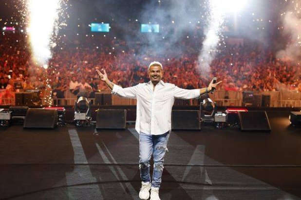 عمرو دياب يُشعل مهرجان العلمين بـ«حفل حاشد»