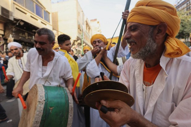 مشاهد احتفالات المولد النبوي في مصر تخطف الأنظار