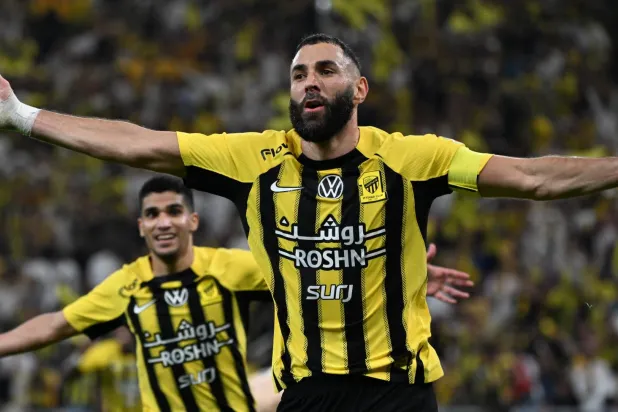 الاتحاد يكسب تحدي الشباب ويضيق الخناق على الهلال