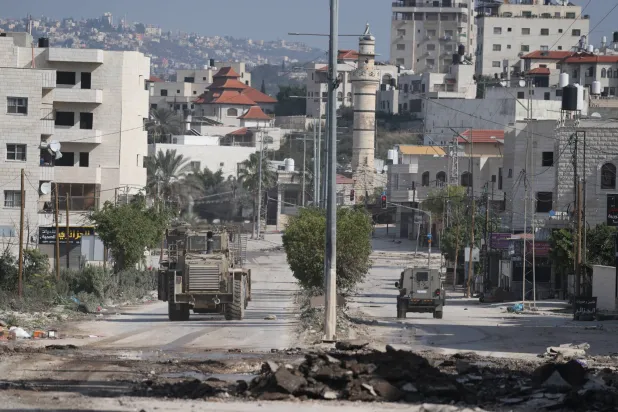 مقتل فلسطيني برصاص القوات الإسرائيلية خلال محاصرتها منزلاً في طولكرم بالضفة الغربية